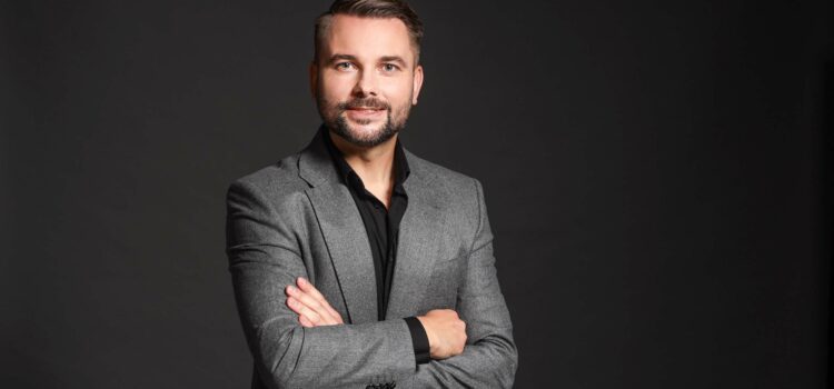 sesja-biznesowa-wizerunek-profesjonalisty-warszawa-plener