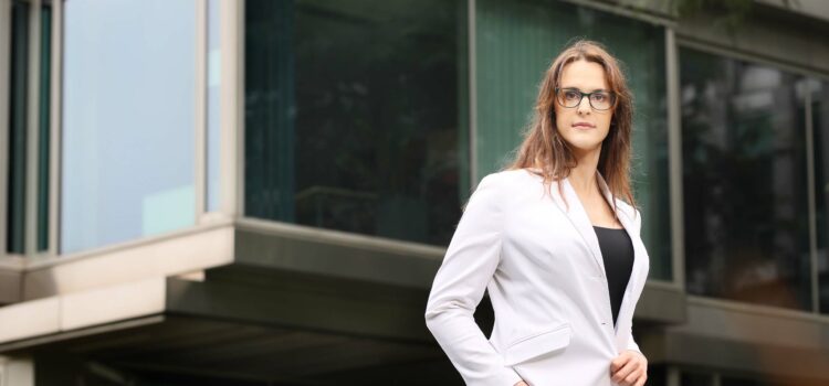 sesja-biznesowa-wizerunek-profesjonalisty-warszawa-plener